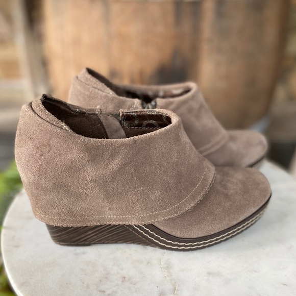 Dr. Scholl’s Suede Wedge Fold Over Bootie - Picture 3 of 12